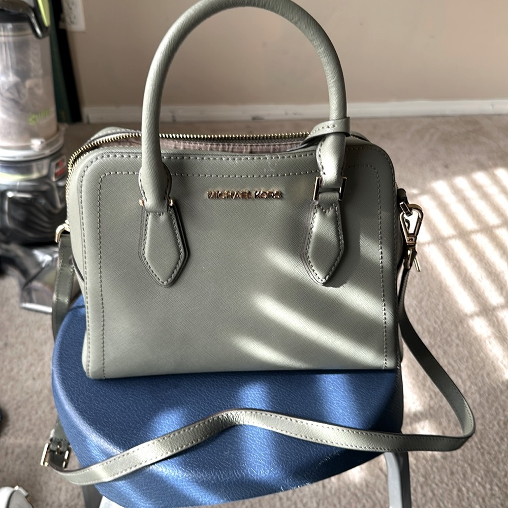 Michael kors olive green crossbody small bag